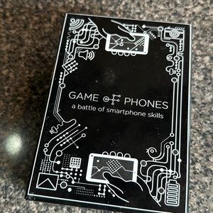 Game of Phones [A‎ Modern Party Card Game]